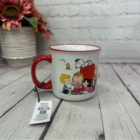 Peanuts Other - NWT Peanuts Characters Mug charlie brown 21oz snoopy dog house woodstock